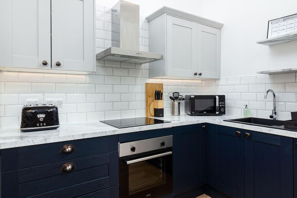 סטירלינג The Stylish 3-Bedroom Maisonette Retreat מראה חיצוני תמונה