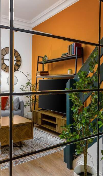 סטירלינג The Stylish 3-Bedroom Maisonette Retreat מראה חיצוני תמונה