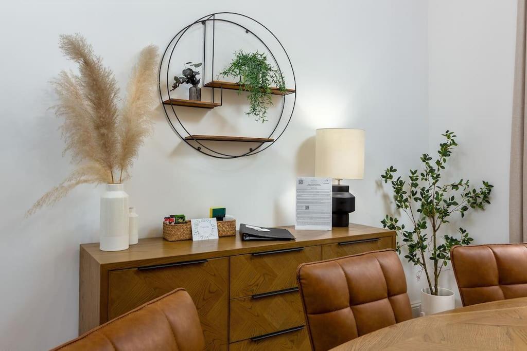 סטירלינג The Stylish 3-Bedroom Maisonette Retreat מראה חיצוני תמונה