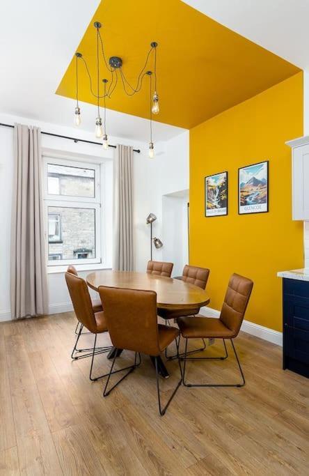 סטירלינג The Stylish 3-Bedroom Maisonette Retreat מראה חיצוני תמונה