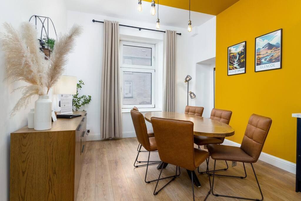 סטירלינג The Stylish 3-Bedroom Maisonette Retreat מראה חיצוני תמונה